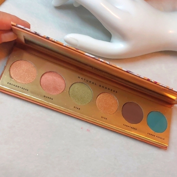 Other - Butter LONDON Eyeshadow Palette NATURAL GODDESS NEW
